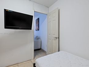 104 SW 9th St 1207, Miami FL 33130