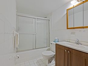 104 SW 9th St 1207, Miami FL 33130