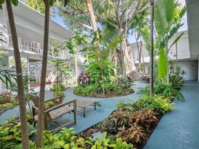 1925 Washington Ave 21, Miami Beach FL 33139