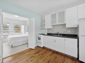 1925 Washington Ave 21, Miami Beach FL 33139