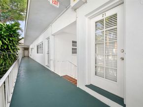 1925 Washington Ave 21, Miami Beach FL 33139