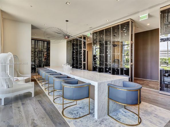 480 NE 31 604, Miami FL 33137
