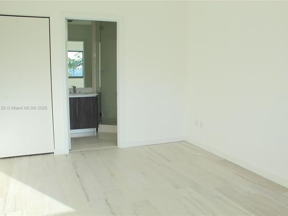 480 NE 31 604, Miami FL 33137