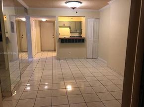 546 SW 1st St 501, Miami FL 33130