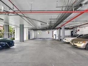 546 SW 1st St 501, Miami FL 33130
