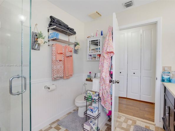 15865 NW 7th St, Pembroke Pines FL 33028