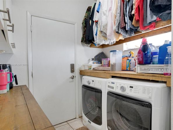 15865 NW 7th St, Pembroke Pines FL 33028