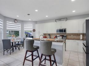 15865 NW 7th St, Pembroke Pines FL 33028