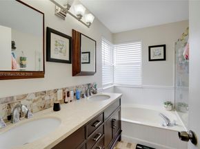 15865 NW 7th St, Pembroke Pines FL 33028