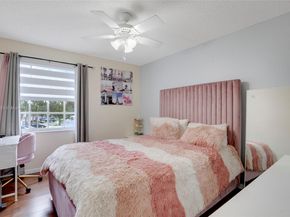 15865 NW 7th St, Pembroke Pines FL 33028