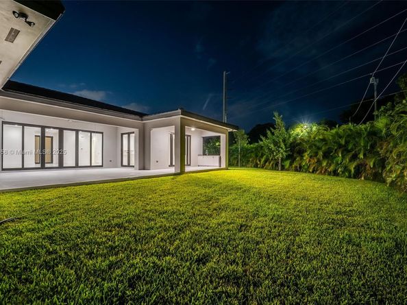 8220 SW 193rd Terrace, Cutler Bay FL 33157