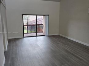 302 Lakeview Dr E, Royal Palm Beach FL 33411