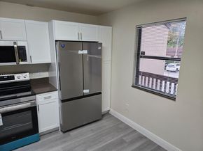 302 Lakeview Dr E, Royal Palm Beach FL 33411