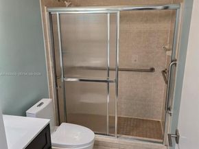 302 Lakeview Dr E, Royal Palm Beach FL 33411