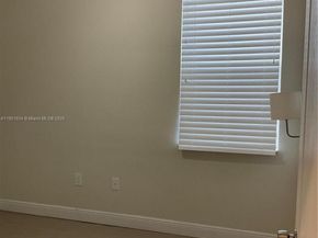 798 NE 43 St, Oakland Park FL 33334