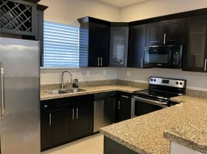 798 NE 43 St, Oakland Park FL 33334