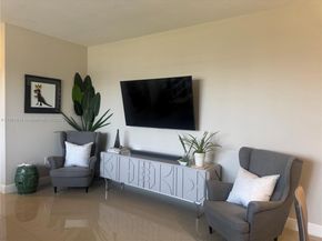 798 NE 43 St, Oakland Park FL 33334