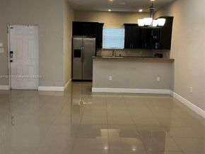 798 NE 43 St, Oakland Park FL 33334