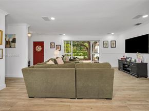9370 SW 82nd St, Miami FL 33173