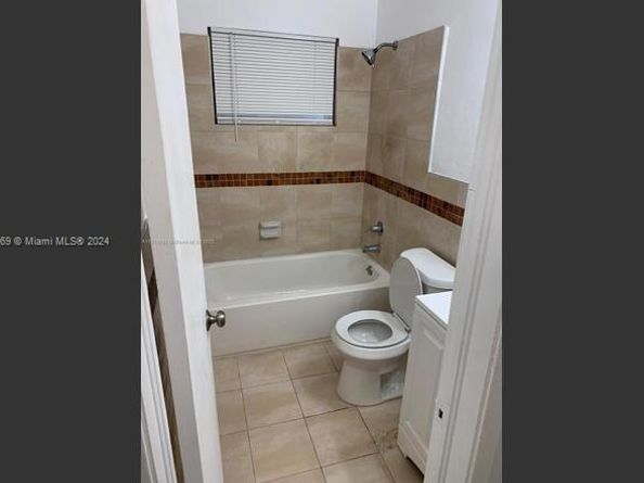 71 NE 67th St, Miami FL 33138