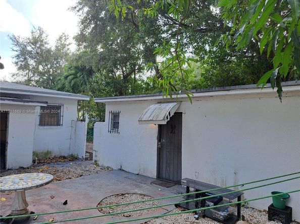 71 NE 67th St, Miami FL 33138