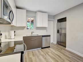 6039 SW 38th St, Miramar FL 33023