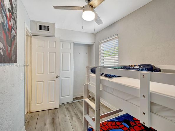 6039 SW 38th St, Miramar FL 33023