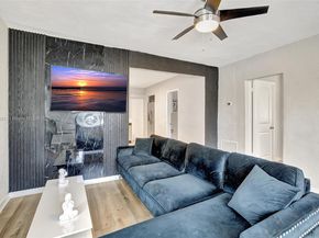 6039 SW 38th St, Miramar FL 33023