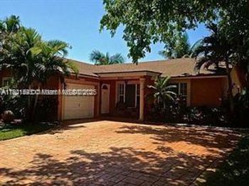 8640 NW 4th St