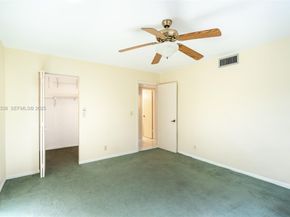 150 S Hollybrook Ter 208, Pembroke Pines FL 33025