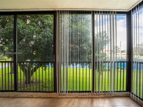 150 S Hollybrook Ter 208, Pembroke Pines FL 33025