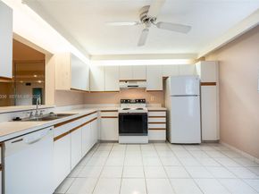 150 S Hollybrook Ter 208, Pembroke Pines FL 33025