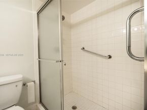 150 S Hollybrook Ter 208, Pembroke Pines FL 33025