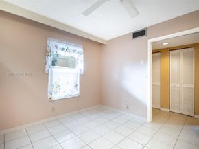 150 S Hollybrook Ter 208, Pembroke Pines FL 33025