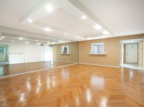 150 S Hollybrook Ter 208, Pembroke Pines FL 33025