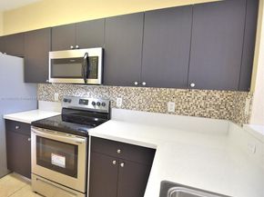 205 SE 29th Ter 1, Homestead FL 33033