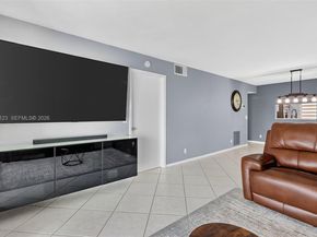 13100 SW 11th Ct 407C, Pembroke Pines FL 33027