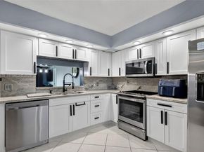 13100 SW 11th Ct 407C, Pembroke Pines FL 33027