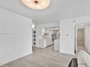 90 Alton Rd 1907, Miami Beach FL 33139