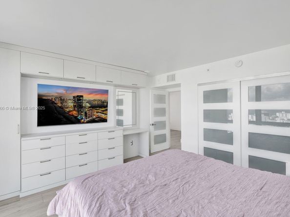 90 Alton Rd 1907, Miami Beach FL 33139