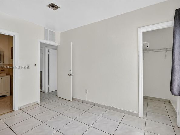 1498 NE 180th St, North Miami Beach FL 33162