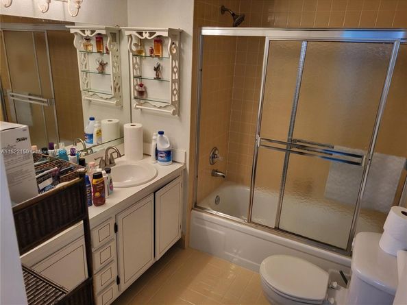 3150 W Rolling Hills Cir 310, Davie FL 33328