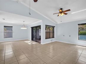 66 Forest Cir, Cooper City FL 33026