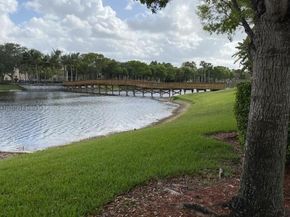 66 Forest Cir, Cooper City FL 33026