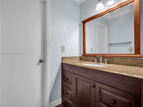 66 Forest Cir, Cooper City FL 33026
