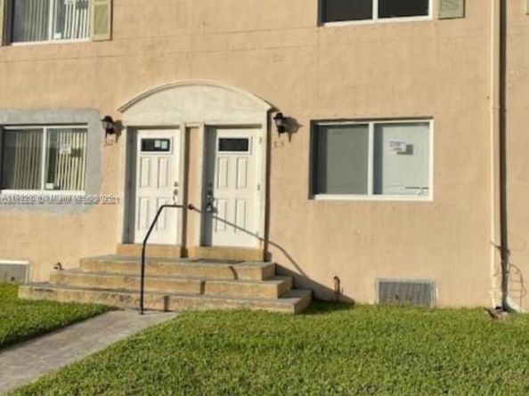 315 NW 84th Ter 315, Miami FL 33150