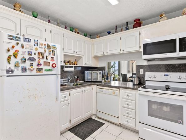 6900 Bay Dr 5C, Miami Beach FL 33141