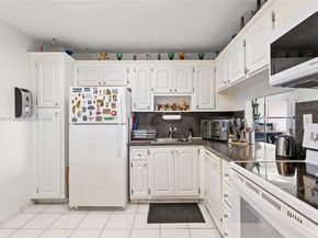 6900 Bay Dr 5C, Miami Beach FL 33141