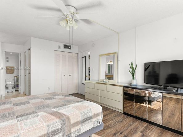 6900 Bay Dr 5C, Miami Beach FL 33141