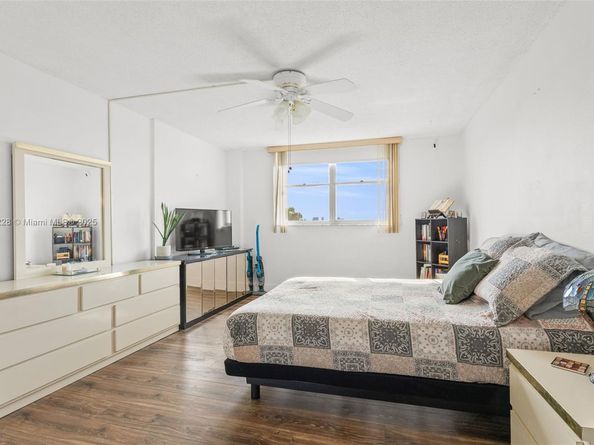 6900 Bay Dr 5C, Miami Beach FL 33141